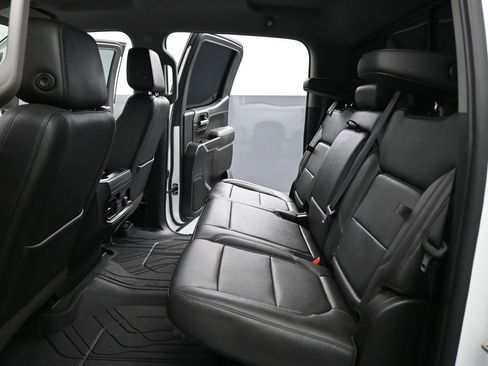 Used 2019 Chevrolet Silverado 1500 LT Trail Boss image 19