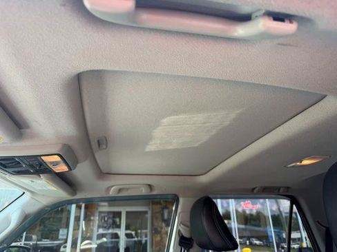 Used 2017 Toyota 4Runner Limited AWD/4WD image 12
