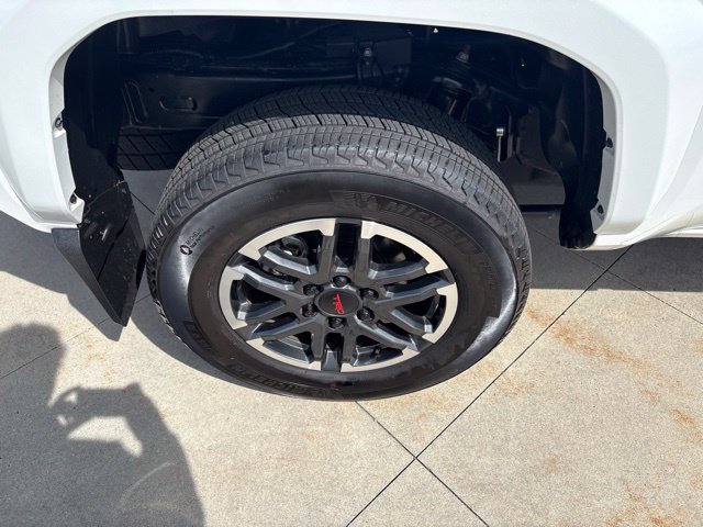 Used 2025 Toyota Tacoma TRD Sport AWD/4WD image 13