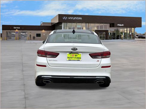 Used 2019 Kia Optima S w/ S Panoramic Sunroof Package FWD image 10