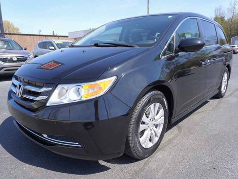 Used 2016 Honda Odyssey SE image 1