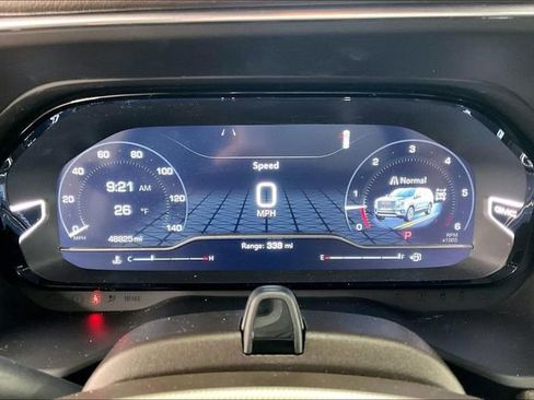 Used 2023 GMC Yukon Denali w/ Advanced Technology Package image 20