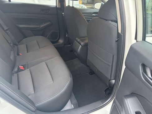 Used 2025 Nissan Altima 2.5 SV image 39