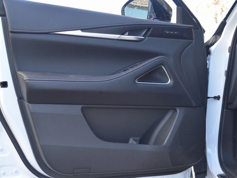 Certified 2026 INFINITI QX60 Autograph w/ Dark Cargo Package image 12