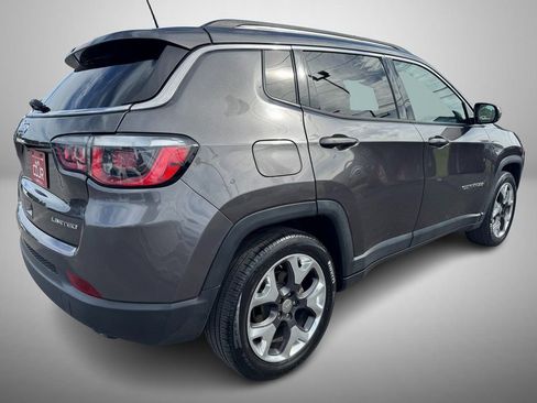 Used 2019 Jeep Compass Limited FWD image 3