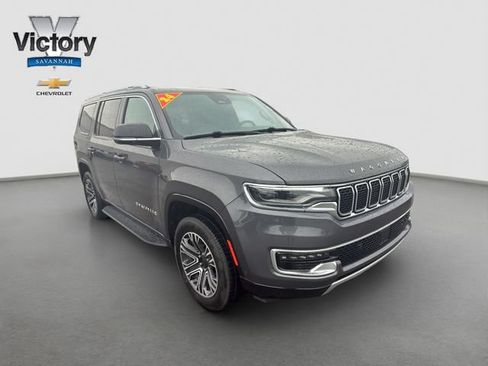 Used 2024 Jeep Wagoneer Series II w/ Flexible Seating Group AWD/4WD image 19