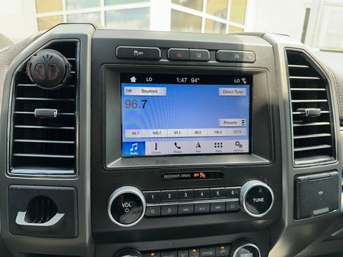 Used 2019 Ford Expedition Max XLT w/ Equipment Group 202A RWD image 20