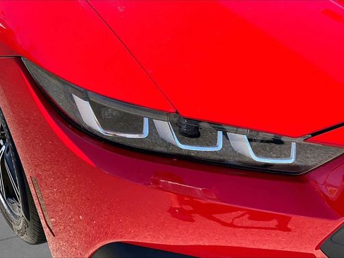 Used 2024 Ford Mustang Convertible RWD image 27