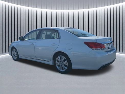 Used 2011 Toyota Avalon image 7