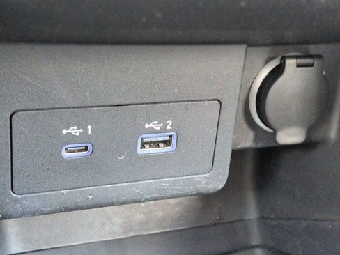 Certified 2022 Nissan Kicks SV FWD image 21