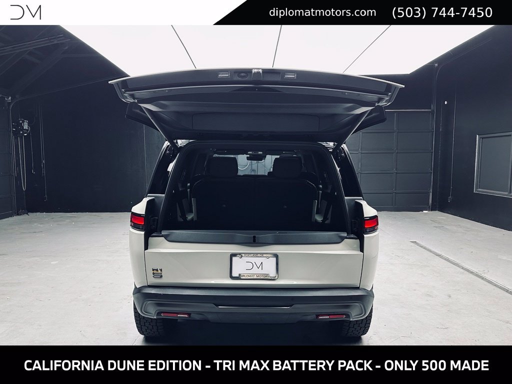 Used 2025 Rivian R1S Adventure Tri AWD/4WD image 43