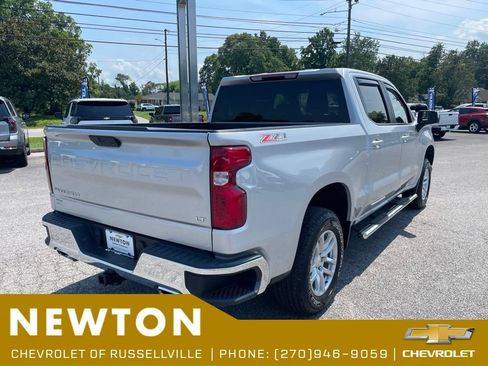 Used 2021 Chevrolet Silverado 1500 LT AWD/4WD image 40