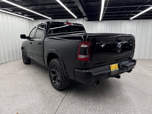 Used 2020 RAM 1500 Limited w/ Black Appearance Package AWD/4WD image 4