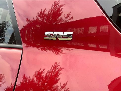 Used 2011 Toyota 4Runner SR5 w/ Convenience Pkg image 23