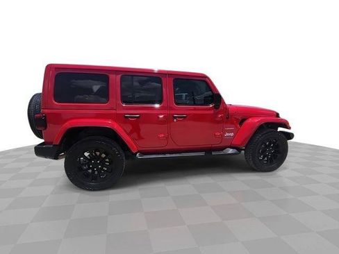 Used 2021 Jeep Wrangler Unlimited Sahara w/ Cold Weather Group AWD/4WD image 9