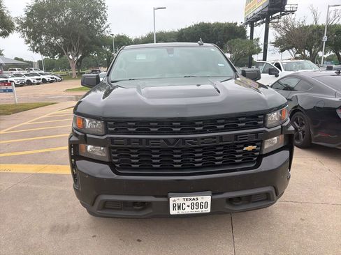 Used 2020 Chevrolet Silverado 1500 Custom w/ Custom Value Package RWD image 4