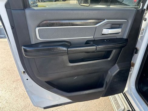 Used 2021 RAM 2500 Big Horn image 23