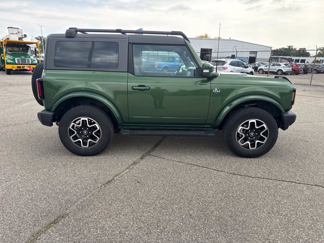 Used 2022 Ford Bronco Outer Banks AWD/4WD image 9