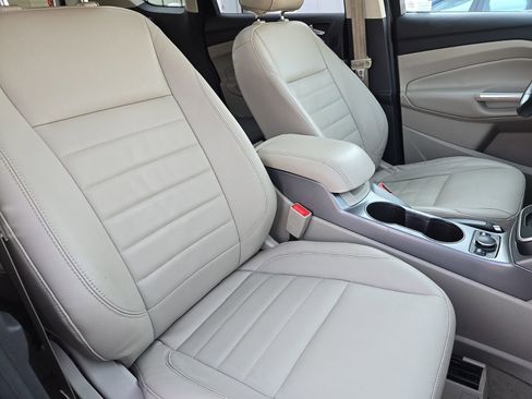 Used 2014 Ford Escape SE w/ Equipment Group 201A image 18