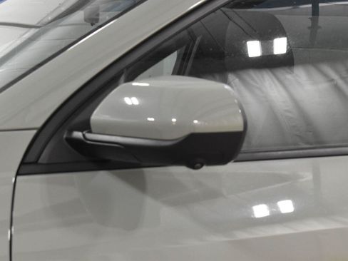 Used 2025 Chevrolet Equinox LT w/ Convenience Package II AWD/4WD image 31