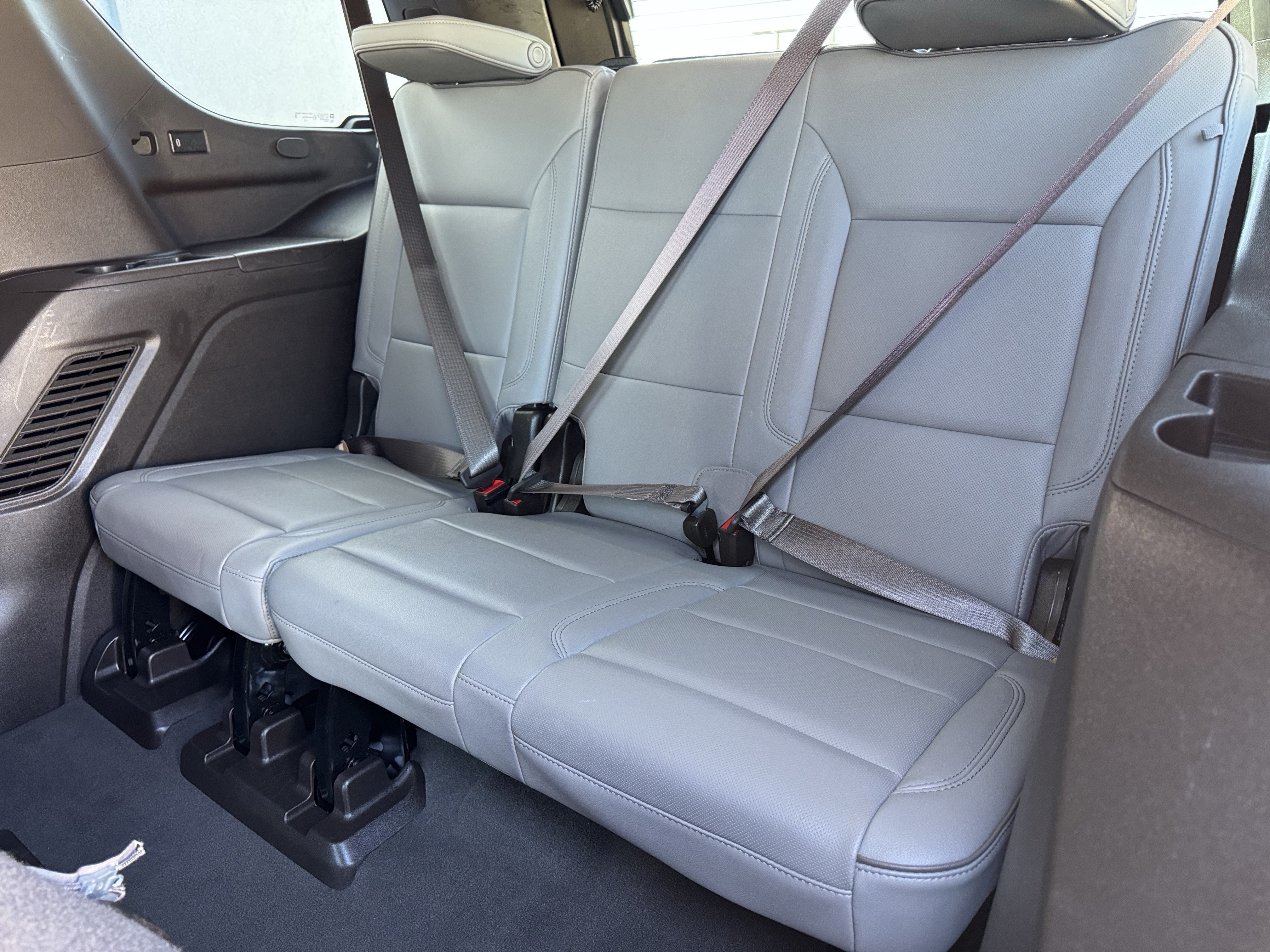 Certified 2022 GMC Yukon SLT w/ SLT Luxury Package RWD image 16
