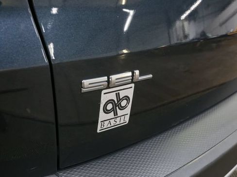 Used 2022 Ford Escape SEL AWD/4WD image 9