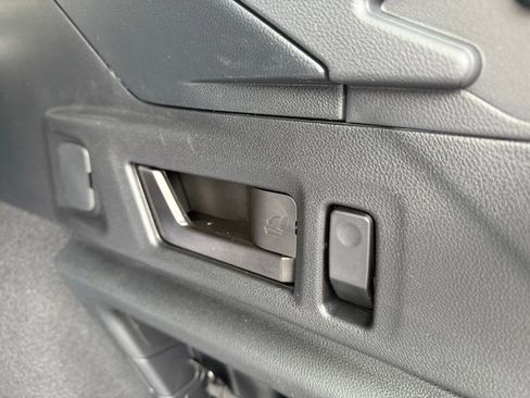 New 2025 Subaru Outback Limited image 28