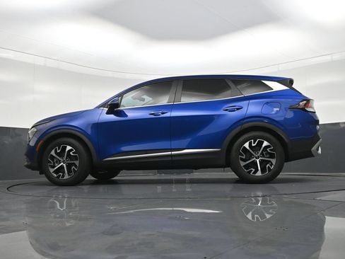 Used 2024 Kia Sportage EX FWD image 25