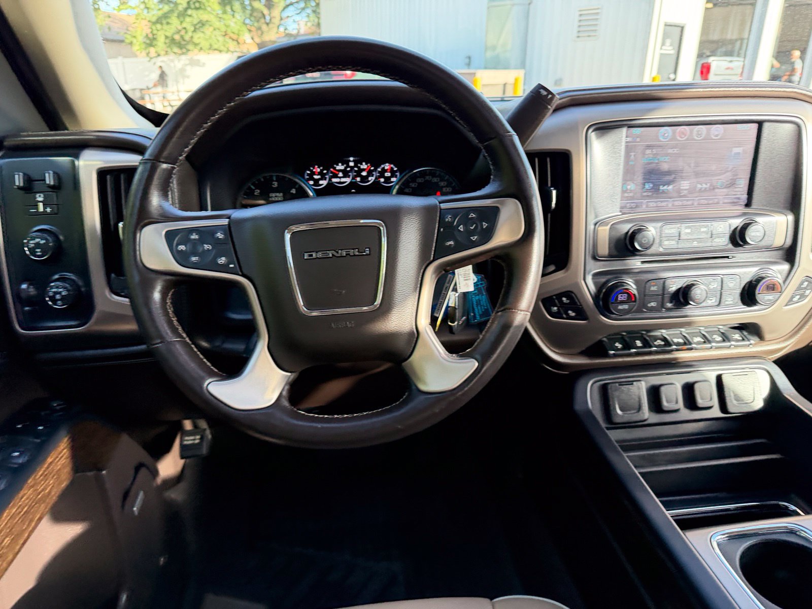 Used 2018 GMC Sierra 1500 Denali w/ Denali Ultimate Package AWD/4WD image 15