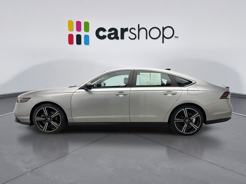 Used 2025 Honda Accord Sport image 2