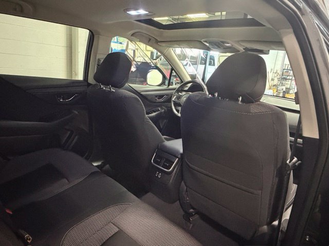 Used 2024 Subaru Outback Premium AWD/4WD image 29