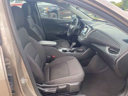 Used 2024 Chevrolet Malibu LT image 16