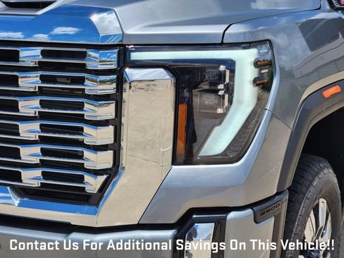 New 2026 GMC Sierra 2500 Denali w/ Denali Reserve Package AWD/4WD image 6