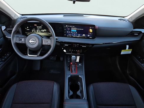 New 2026 Nissan Kicks SR FWD image 15