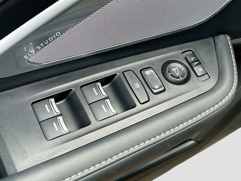 Used 2023 Acura RDX AWD w/ Technology Package image 18