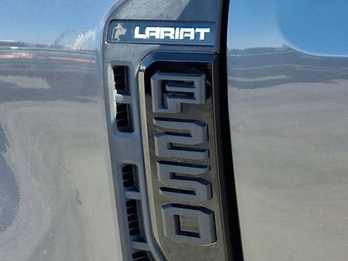 Certified 2023 Ford F250 Lariat w/ Black Appearance Package image 30