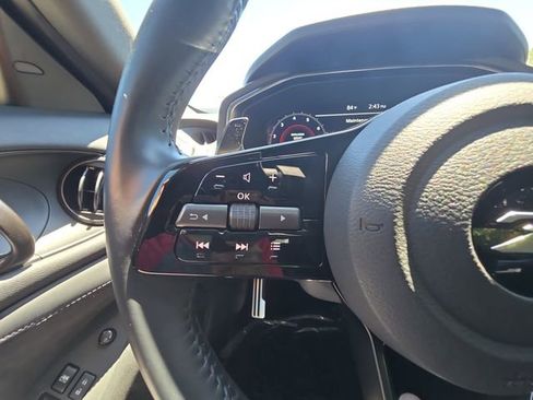 Used 2025 Nissan Z Performance w/ Floor Mat Package RWD image 19