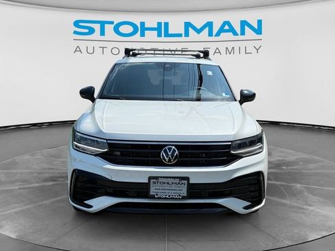 Used 2023 Volkswagen Tiguan SE R-Line AWD/4WD image 2