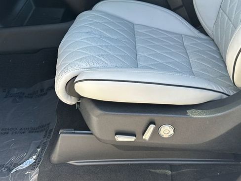 New 2026 Lincoln Navigator L Black Label image 11