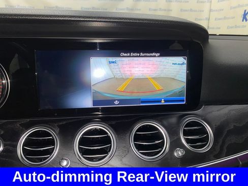 Used 2019 Mercedes-Benz E 300 4MATIC image 22