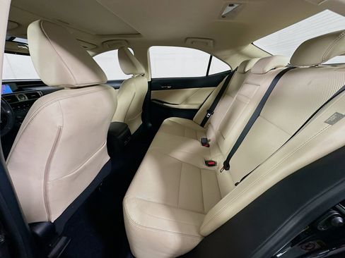 Used 2014 Lexus IS 250 AWD w/ Navigation Package image 28