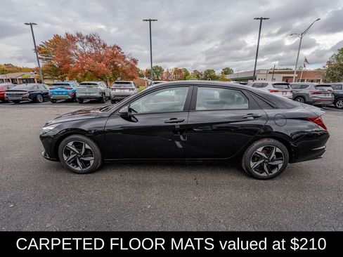 Certified 2023 Hyundai Elantra SEL w/ Convenience Package image 4