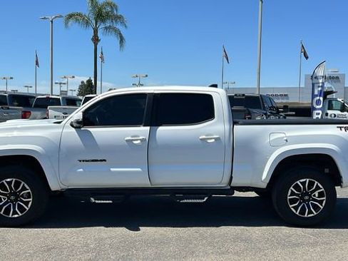 Used 2023 Toyota Tacoma TRD Sport w/ Advanced Technology Package AWD/4WD image 7