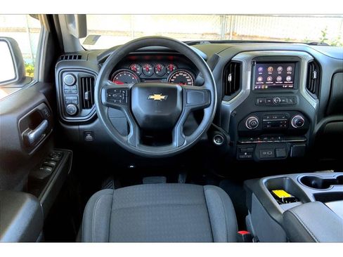 Used 2023 Chevrolet Silverado 1500 Custom image 6
