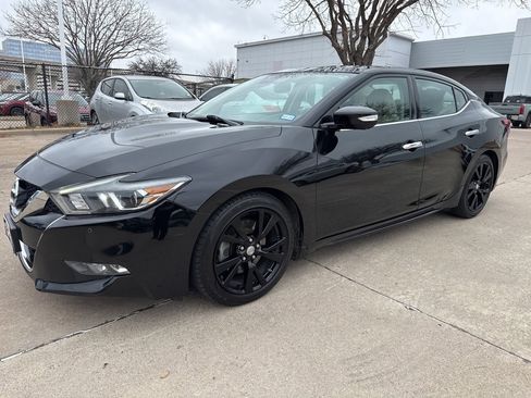 Used 2017 Nissan Maxima Platinum image 2