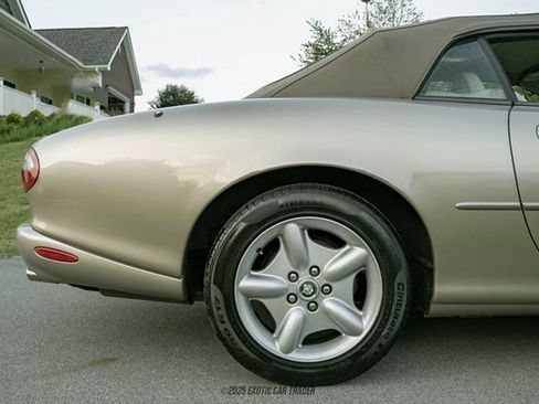 Used 1999 Jaguar XK8 Convertible image 10