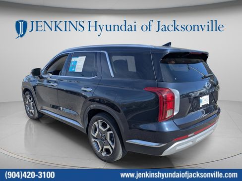 Used 2024 Hyundai Palisade Limited image 8