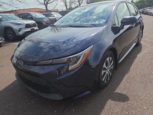 Used 2022 Toyota Corolla LE FWD image 6