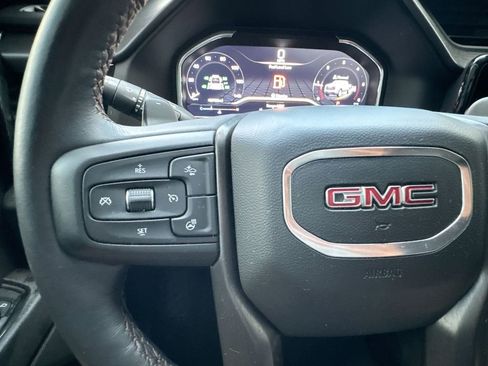 Used 2023 GMC Sierra 1500 AT4 w/ AT4 Premium Package AWD/4WD image 17