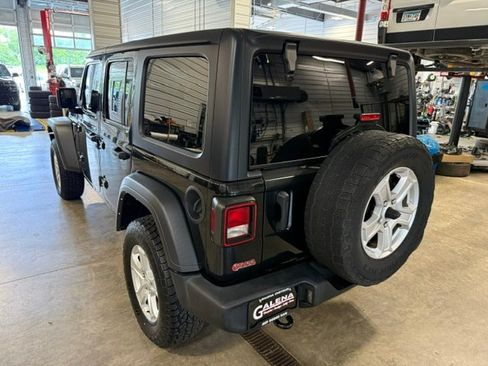 Used 2021 Jeep Wrangler Unlimited Sport w/ Cold Weather Group AWD/4WD image 32